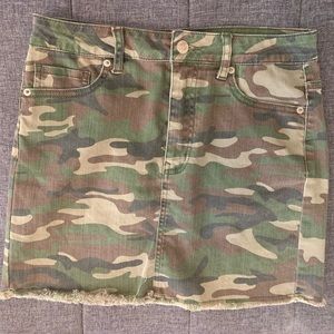 Camo skirt